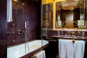 Um banheiro em Ca' Pisani Hotel