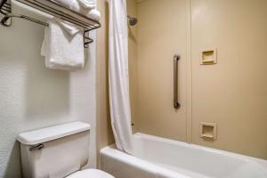 Clarion Inn Conference Center Gonzales