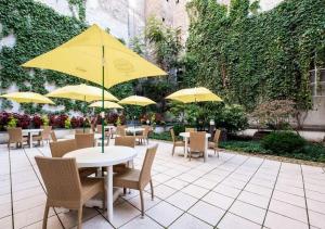 Gallery image of City Hotel Budapest in Budapest