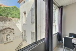 Gallery image of Des appartements au calme dans un immeuble historique in Béziers