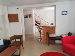 Zona de estar de BE ME Hotels and Hostels HAIFA ART