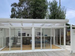 Patio nebo venkovní prostory v ubytování 10 person holiday home in Tornes I Romsdal