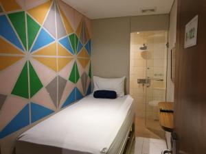 Postel nebo postele na pokoji v ubytování Subwow Hostel