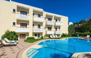 Bazén v ubytování Agrimia Holiday Apartments nebo v jeho okolí