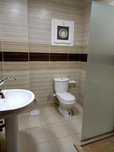 A bathroom at Jewel Mandara Apartments