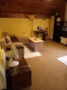 A seating area at Apartment Sijakovic