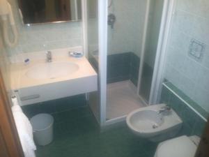 Koupelna v ubytování Ristorante Albergo da Giovanni