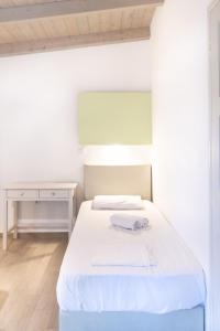 Gallery image of Apartments Korakakis Beach in Finikounta