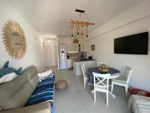Kuchyň nebo kuchyňský kout v ubytování Casa Aletos Roccalumera-Taormina