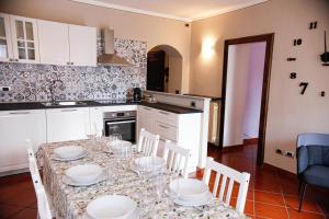A kitchen or kitchenette at Ca' Valentina