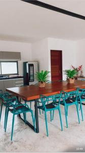 Kuchyň nebo kuchyňský kout v ubytování Casa Milagres do Rio