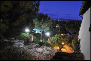A garden outside Agriturismo La Ginestrella