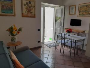 Gallery image of Il Glicine - Casa vacanza in Procida