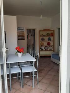 Gallery image of Il Glicine - Casa vacanza in Procida