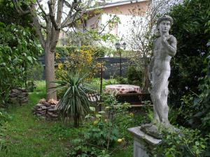 Zahrada ubytování Alloggi Al Giardino & La Suite