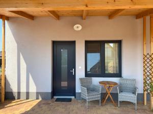 Rõdu või terrass majutusasutuses Apartmány Přítluky