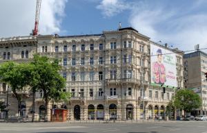 Budova, v ktorej sa apartmán nachádza