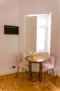 Μια τηλεόραση ή/και κέντρο ψυχαγωγίας στο Lalitana Townhouse