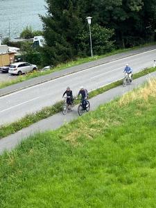 Radfahren an der Unterkunft Ossiach Apartment 1 oder in der Nähe