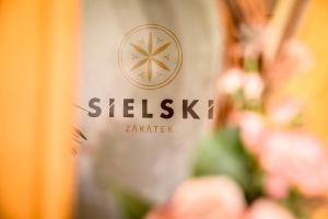 Certifikát, hodnocení, plakát nebo jiný dokument vystavený v ubytování Sielski Zakątek