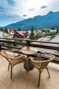 En generel udsigt til bjerge eller udsigt til bjerge taget fra feriehuset