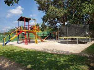 Kawasan permainan kanak-kanak di Casa em Paracuru