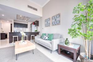 Gallery image of Cozy 1BR at Bay Central 1 Dubai Marina by Deluxe Holiday Homes in Dubai