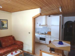 Kuchyň nebo kuchyňský kout v ubytování Almhaus Blümel