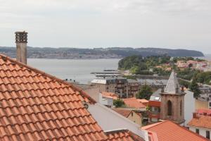 Fotografia z galérie ubytovania Piso céntrico en Miño. v destinácii Miño