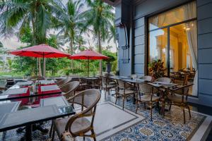 Restaurace v ubytování AVS Hotel Phu Quoc