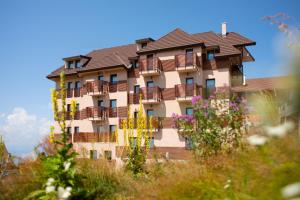 Budova, kde se aparthotel nachází
