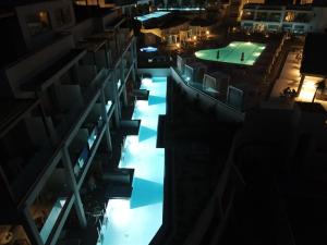 Bazén v ubytování HARMONY CREST RESORT & SPA Adults Only nebo v jeho okolí