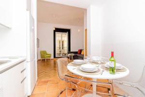 Kép Bello Apartamento en Centro de Madrid, C/Infantas 1-3 by Batuecas szállásáról Madridban a galériában