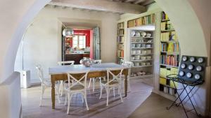 The library in a vidéki vendégházakat