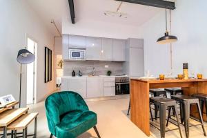 Kuchyň nebo kuchyňský kout v ubytování Exclusivo Apartamento en Chamberí Fernando El Católico by Batuecas