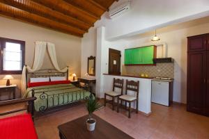 Dapur atau dapur kecil di Hovolo Hotel Apartments