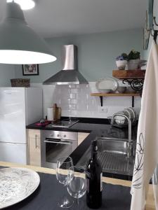 Casita La Finca I的厨房或小厨房