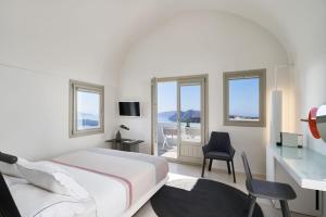 TV o dispositivi per l'intrattenimento presso Alti Santorini Suites - Caldera View