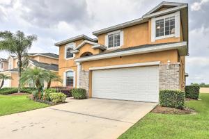 Gallery image of Colorful Family Villa with Game Room, 8 Mi to Disney in Kissimmee