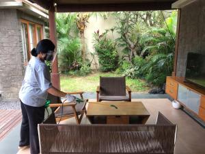 Ein Garten an der Unterkunft Villa Niketan Sanur - Three bedroom, Sanur, Near Icon Mall, Harbor