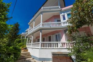 صورة لـ Two-Bedroom Apartment in Crikvenica XVIII في Sopaljska