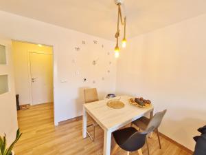 Fotografia z galérie ubytovania Apartamento con piscina en Oliva Nova v destinácii Oliva