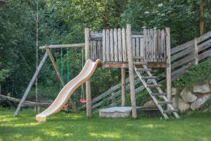 Children's play area sa Apartment Arnika - Mesnerhof