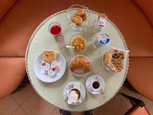 Colazione disponibile per gli ospiti di Hotel Del Lago