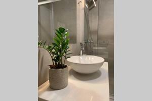 A bathroom at Aelia Luxury Beach House