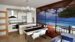 Zdjęcie z galerii obiektu Roy Boston - Luxury Apartment w Marbelli
