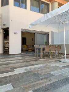 A balcony or terrace at Aelia Luxury Beach House