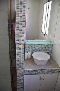Un baño de Guejar Sierra House with Spectacular Views