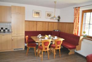 Kuchnia lub aneks kuchenny w obiekcie Gästehaus Katharina