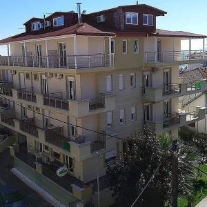 Budova, v ktorej sa apartmánový hotel nachádza